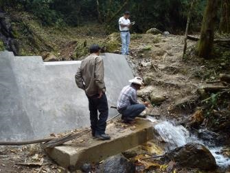 Obra de captación del sistema para usos múltiples del agua, de la comunidad de Chinacla. Foto: Andres Gil