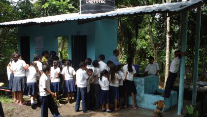 Handwashing at school in Honduras