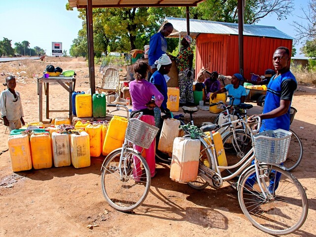 Strengthening water, sanitation and hygiene governance (Ph: IRC, 2020)