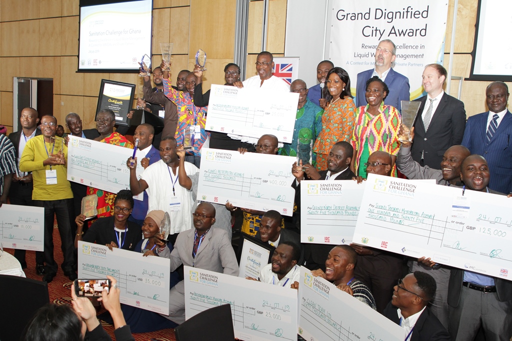 Winners of the Sanitation Challenge for Ghana competition at the grand dignified city award ceremony